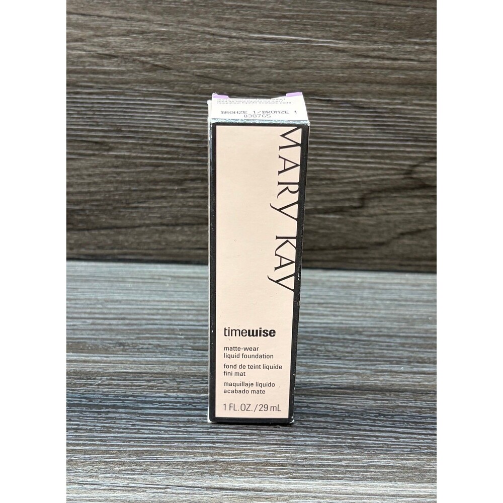 Mary Kay Ivory 6 Matte-Wear Foundation 038755 Discontinued